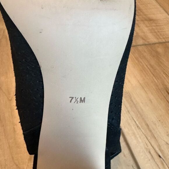 Vaneli Peep Toe Booties Heel Sandal Black Leather Size 7.5 - Picture 11 of 13